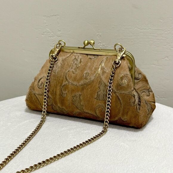 Vintage Style Real Hair-on Calfskin Floral Embossed Kisslock Clutch/Crossbody - Picture 4 of 16